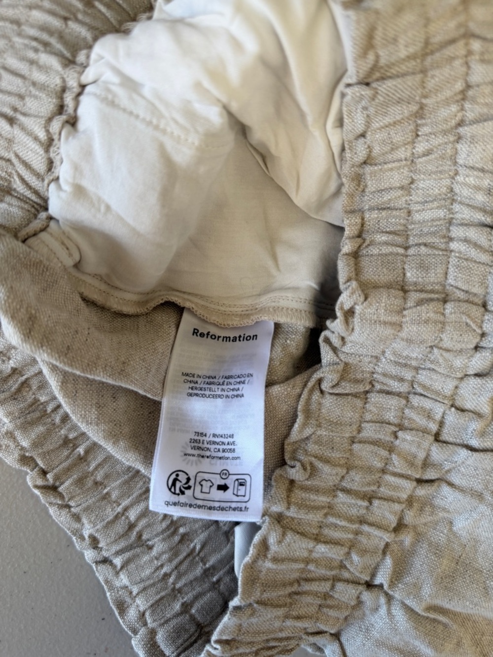 Reformation 100% Linen Elastic High-Waist Shorts size S - Picture 7 of 10